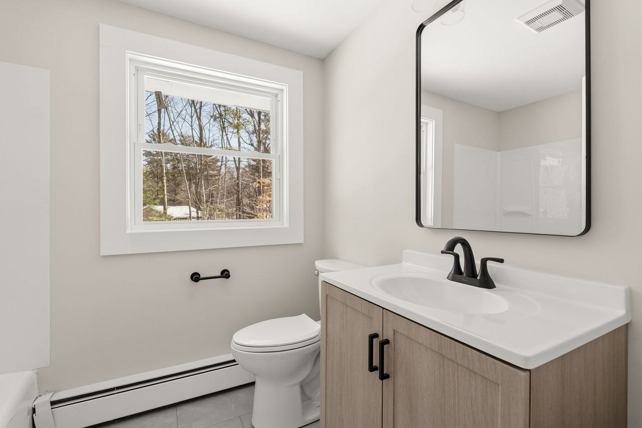 41 Scadding St - Photo 6 of 12