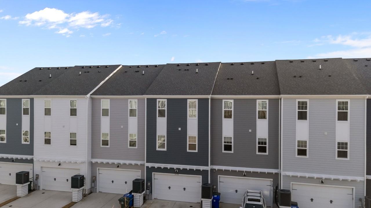 4110 Pleasant Ave - Photo 5 of 41