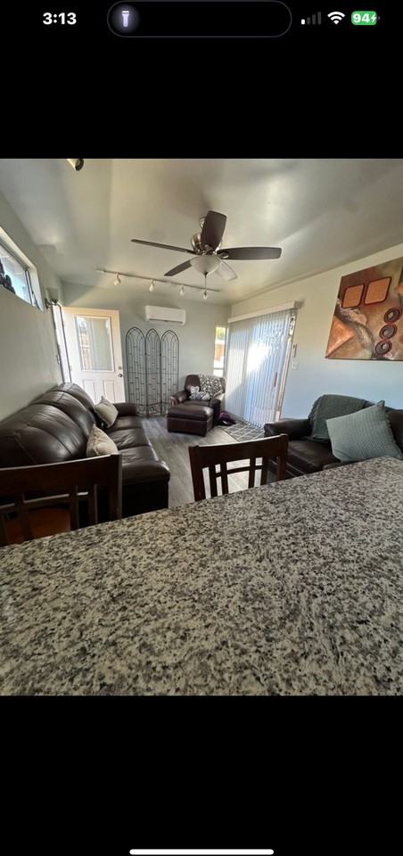 1604B Chestnut Ave - Photo 2 of 9