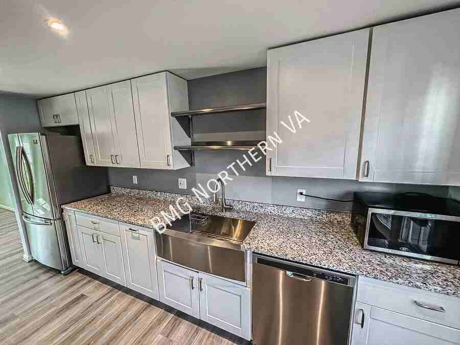 14416 Black Horse Ct - Photo 7 of 29