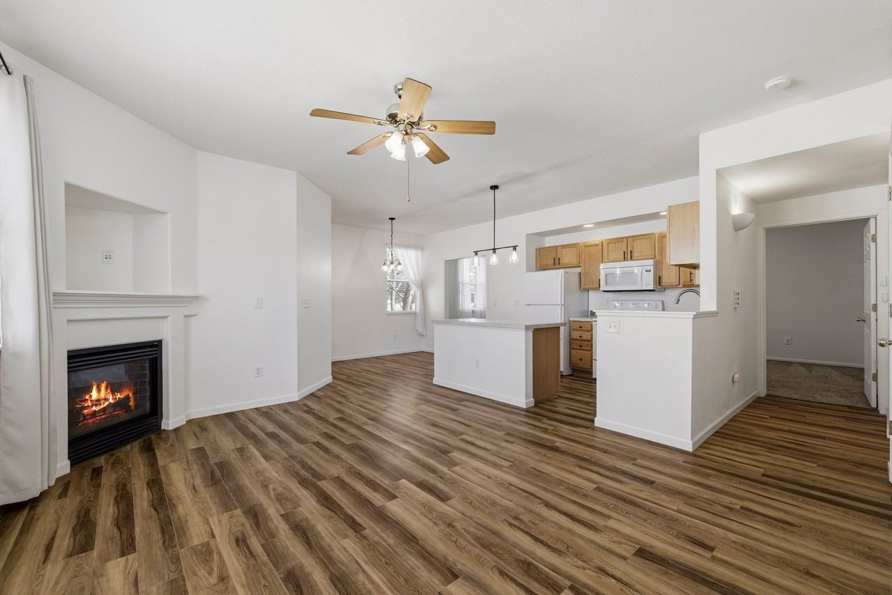 1907 Grays Peak Dr #102 - Photo 4 of 20