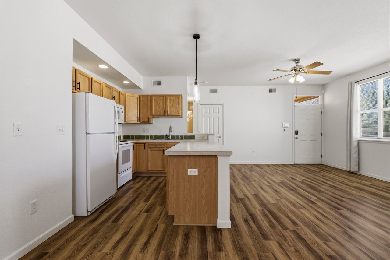 1907 Grays Peak Dr #102 - Photo 7 of 20