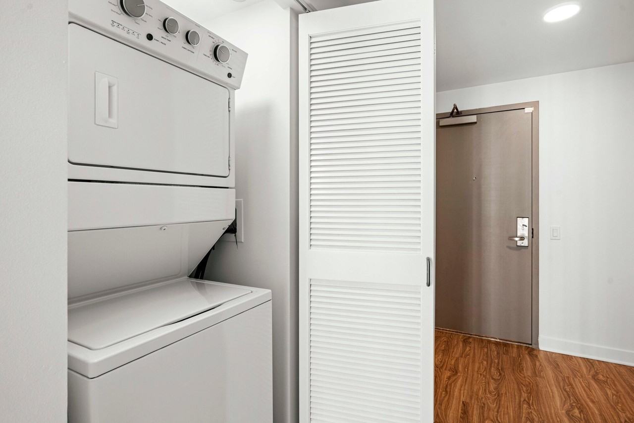 1342 S Michigan Ave - Photo 6 of 20