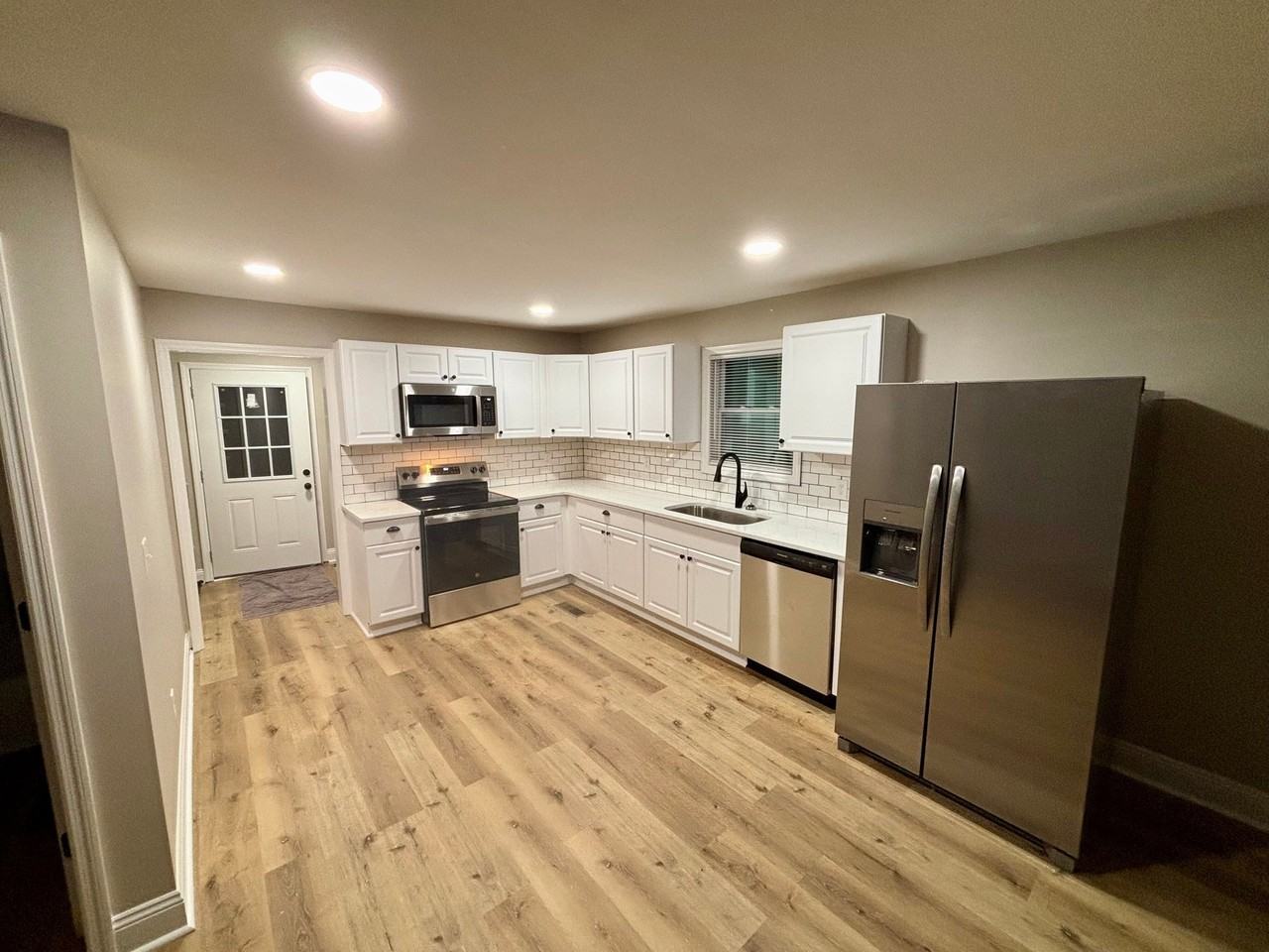 2207 Swanson Ct Nw - Photo 2 of 14