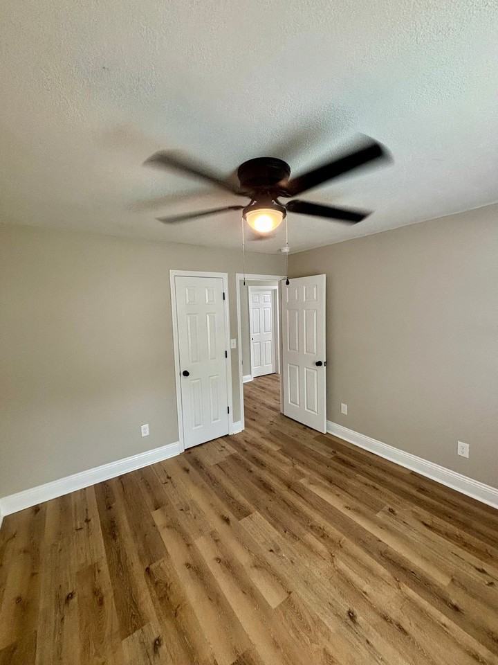 2207 Swanson Ct Nw - Photo 4 of 14