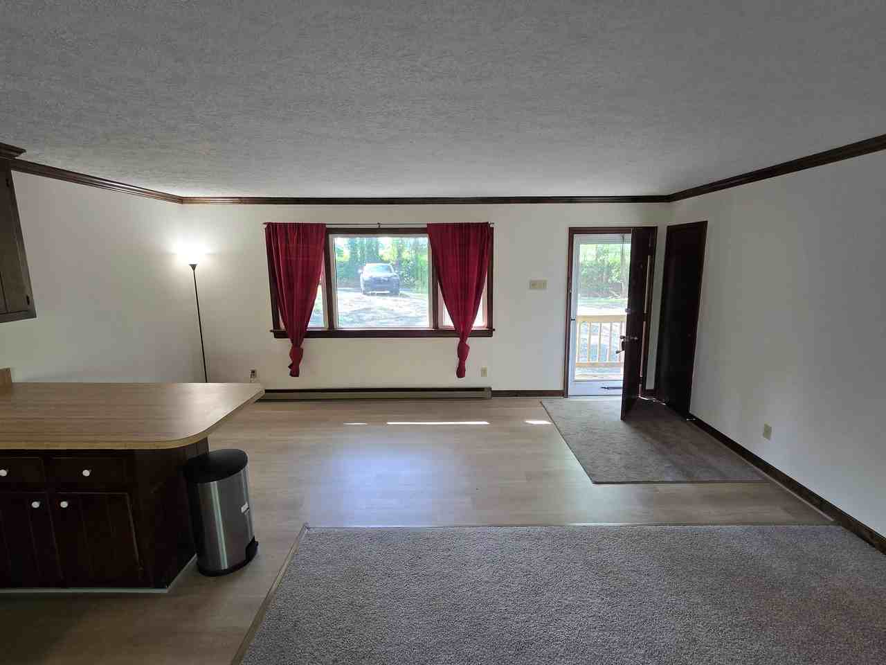 6308 Lakeshore Dr - Photo 3 of 14