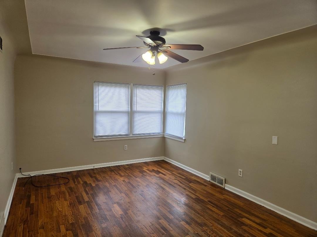 1722 Gratiot Ave - Photo 3 of 9