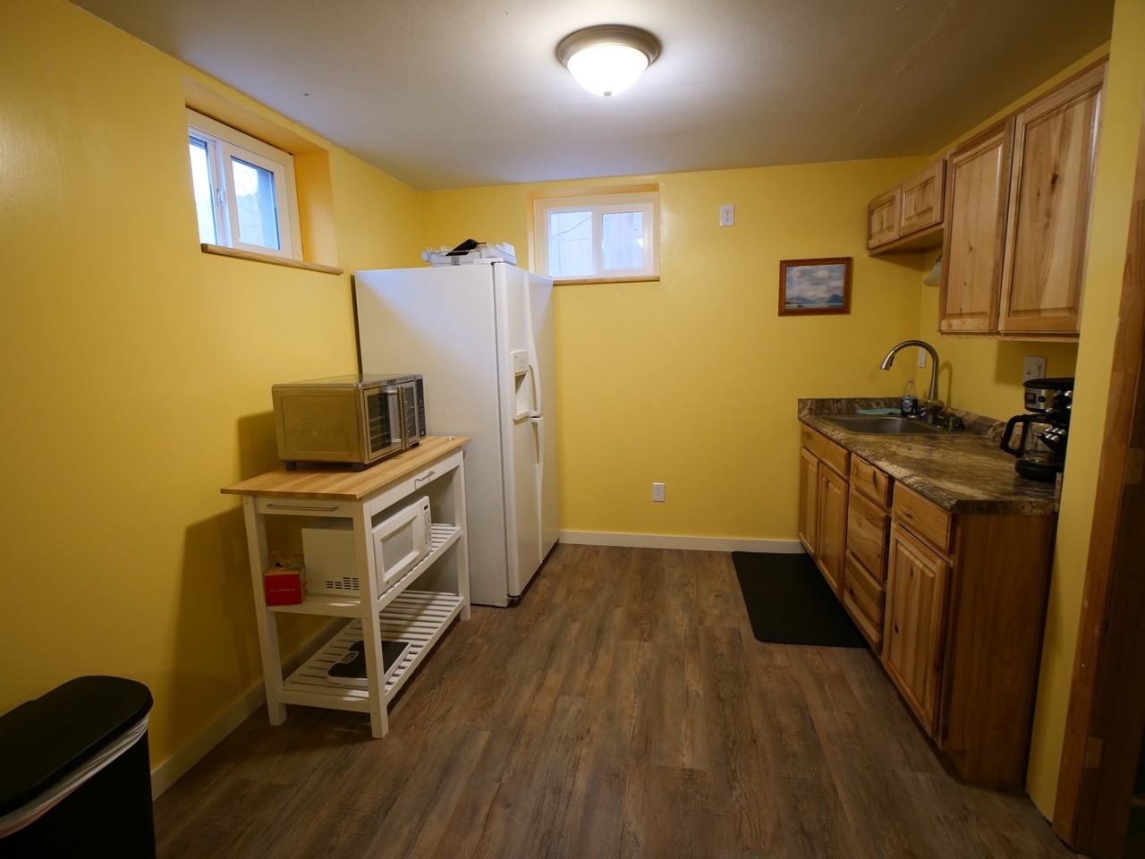 819 12th Ave - Photo 3 of 12