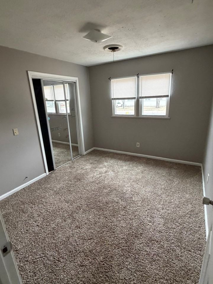 5110 Crockett St - Photo 6 of 8