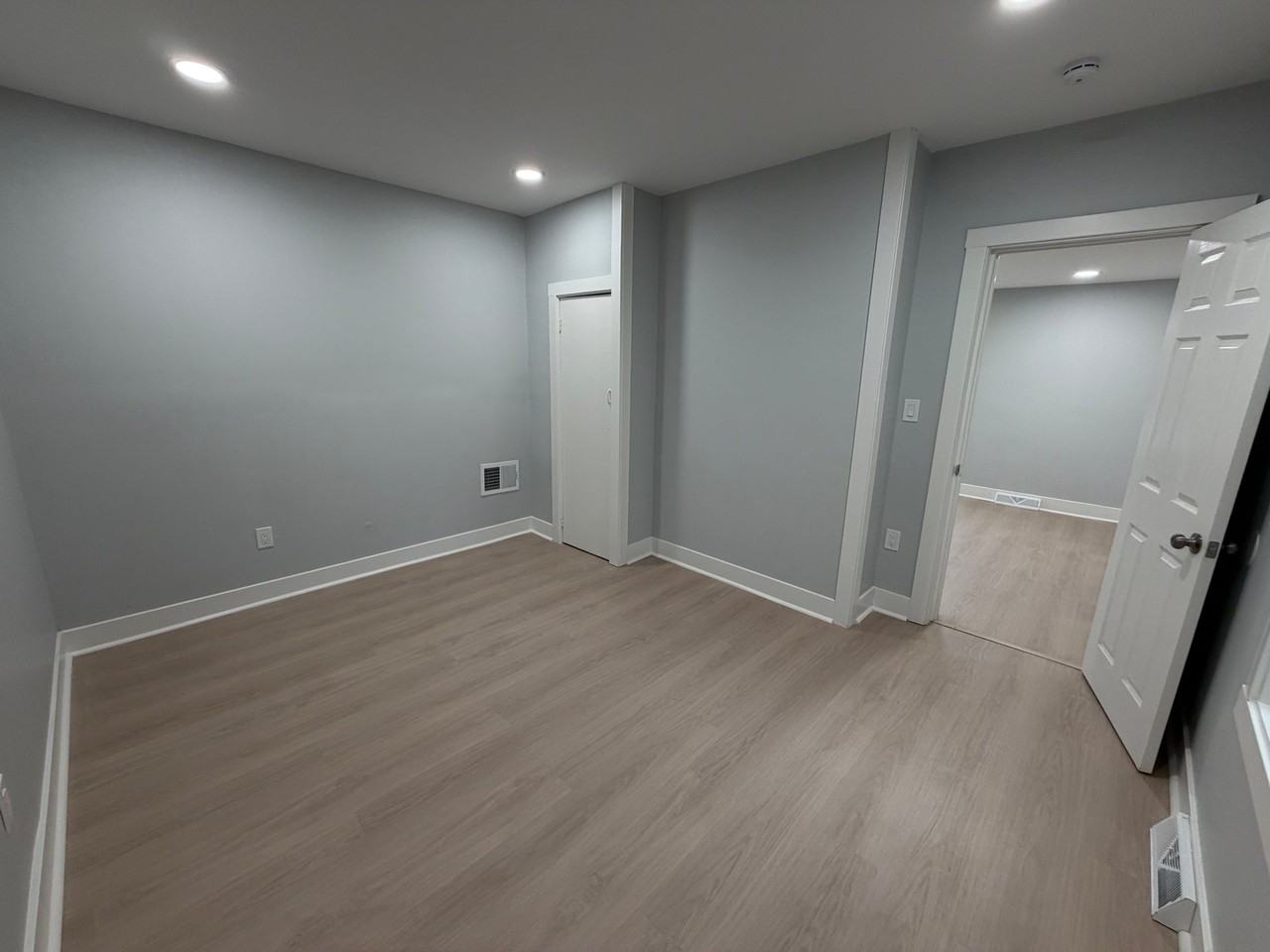 1115 Fairdale St - Photo 5 of 20