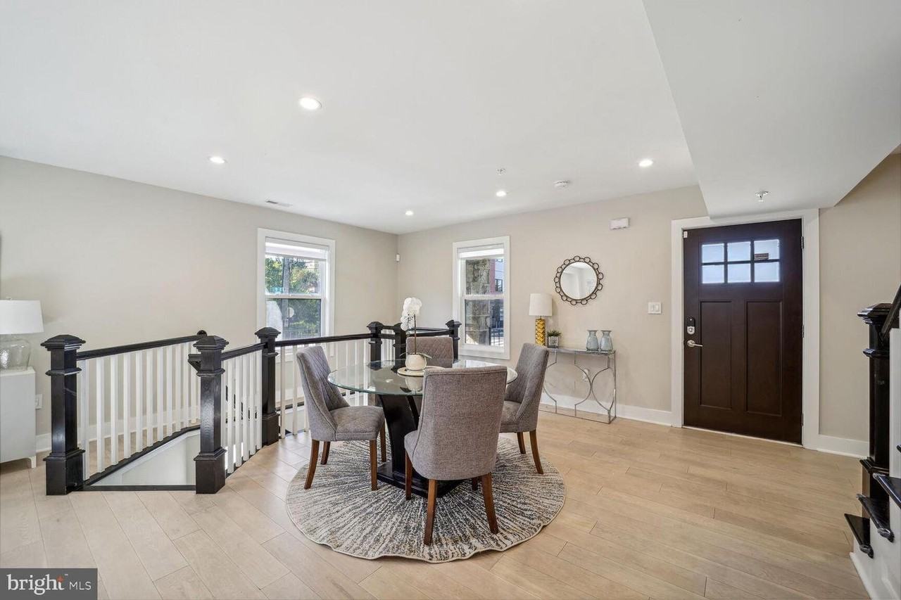 901 Lawrence St Ne - Photo 3 of 15