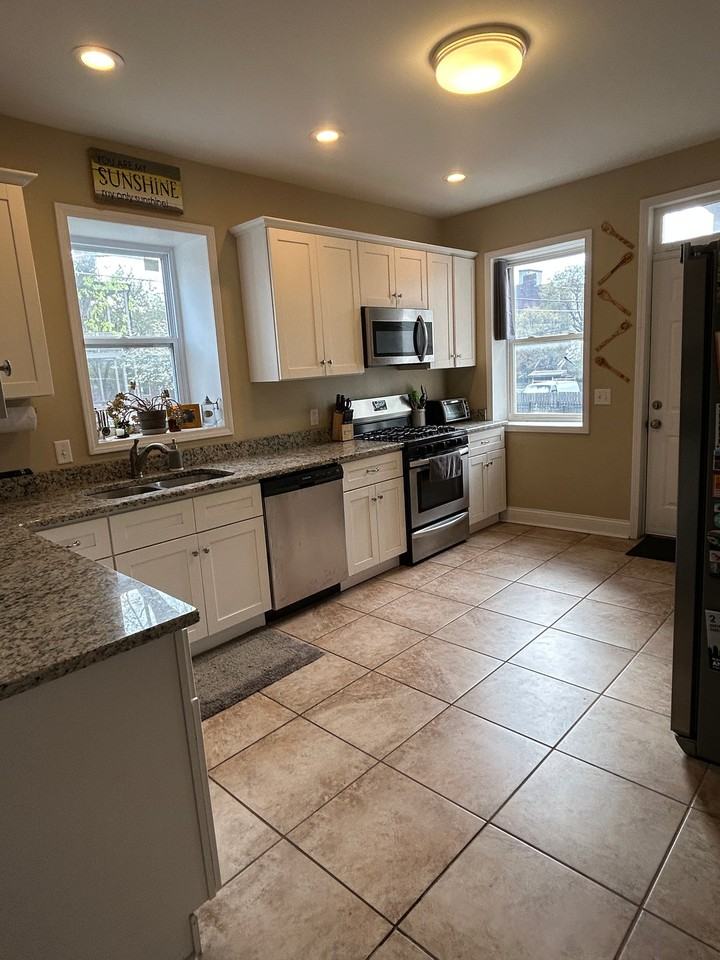 3345 Salena St - Photo 5 of 12