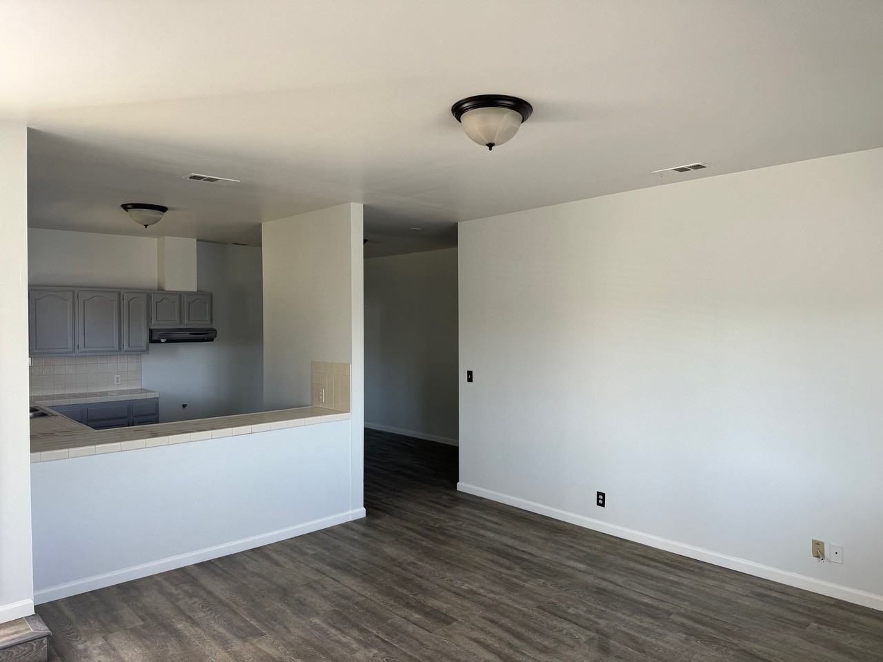 1635 E Washington Blvd #1635A - Photo 5 of 11