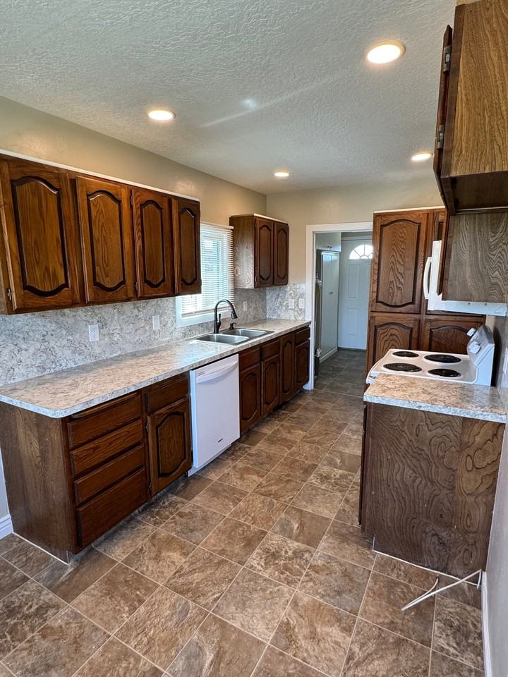 5193 Sw - Photo 7 of 23