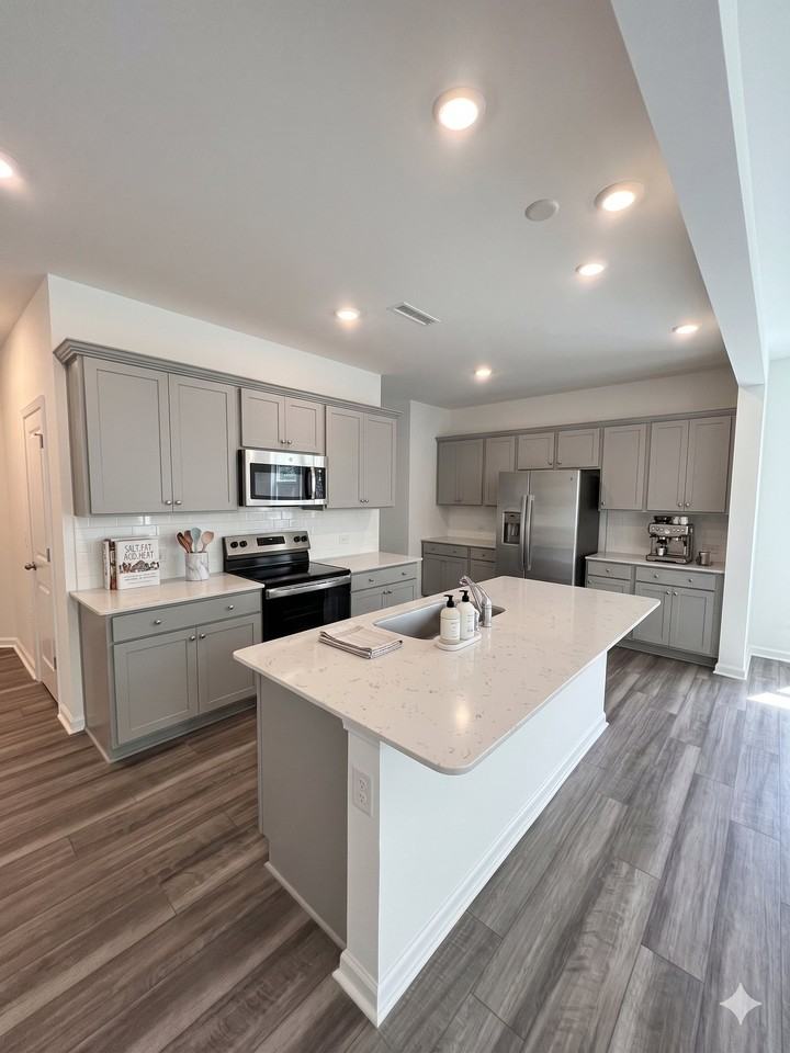 296 Thompson Overlook Way - Photo 5 of 12