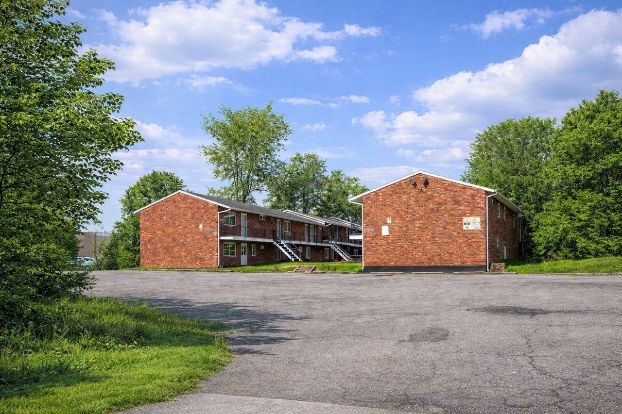 779 Anderson Ave #2 - Photo 2 of 10