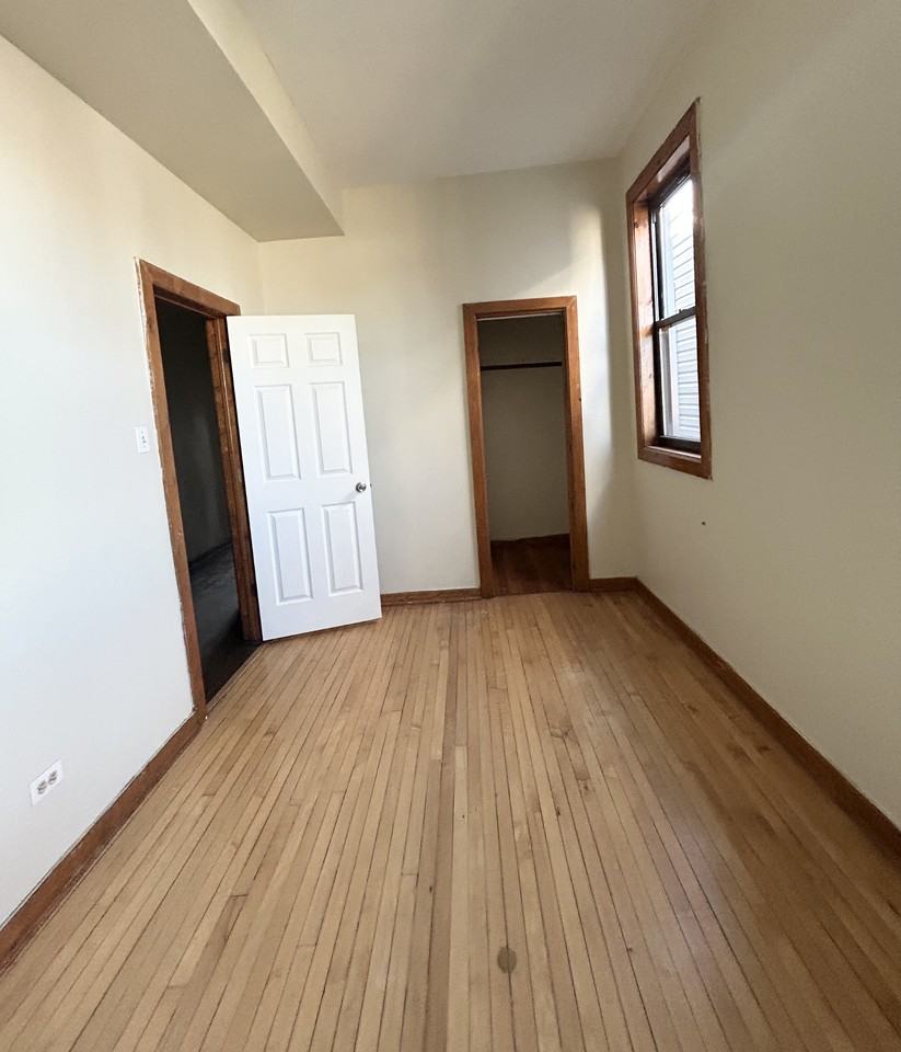 2827 N Milwaukee Ave #2825 - Photo 4 of 10