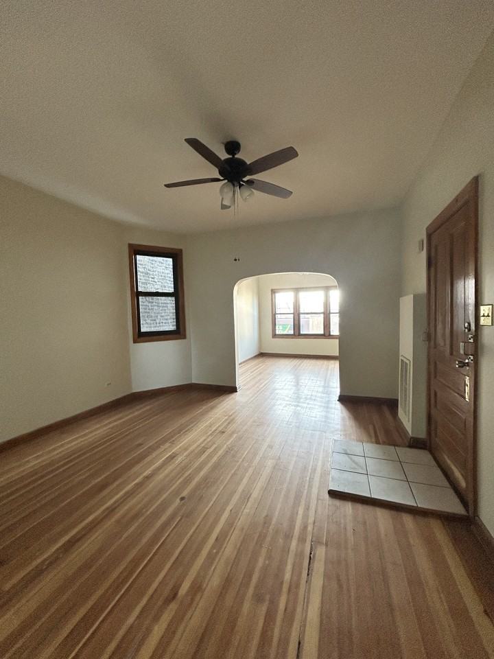 2827 N Milwaukee Ave #2825 - Photo 5 of 10