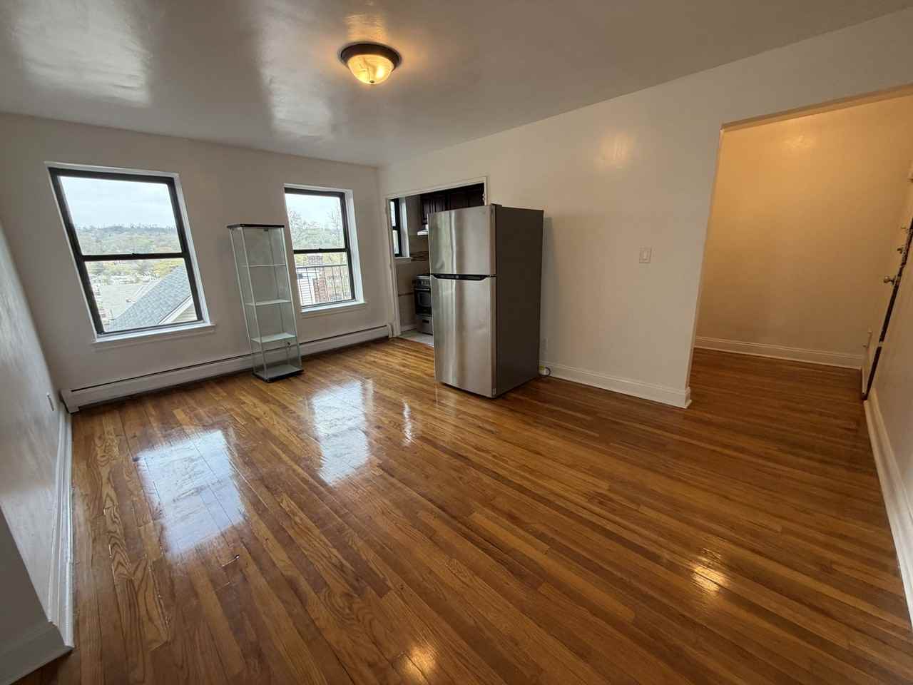 463 Highland Ave #4B - Photo 2 of 10