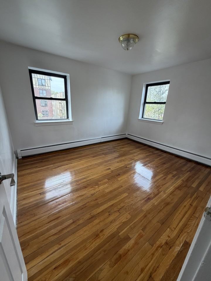 463 Highland Ave #4B - Photo 5 of 10