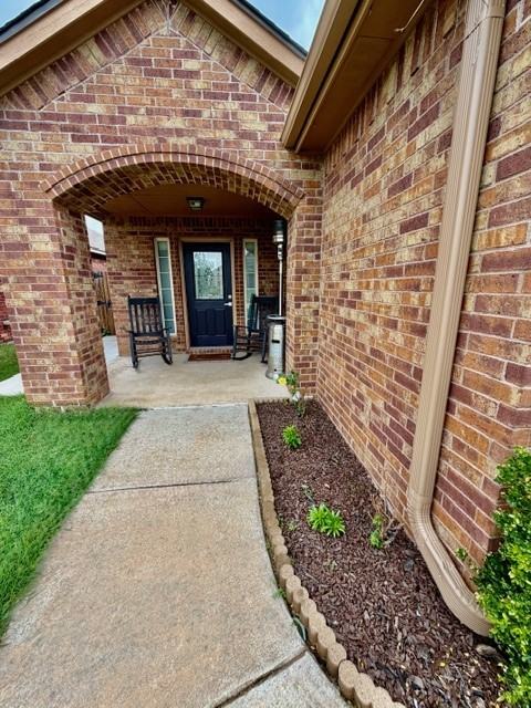 914 Sw 79th St #NA - Photo 2 of 16