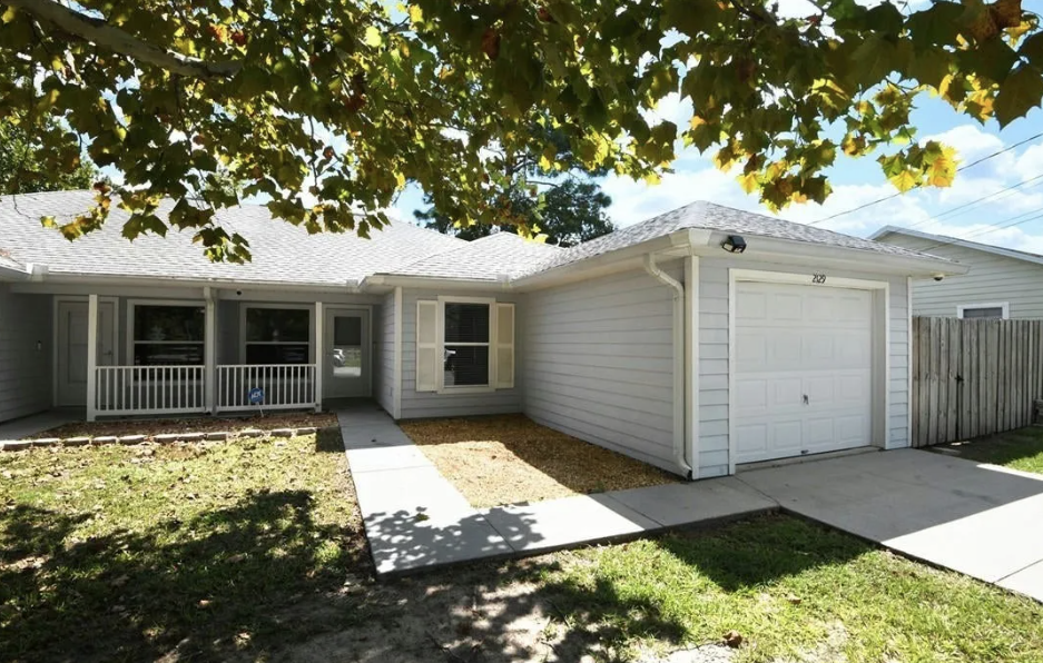 2129 N Pine Cone Ave #1 - Photo 5 of 25