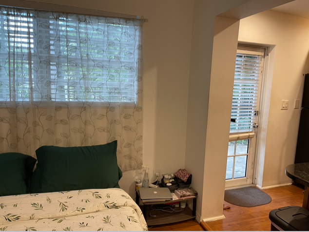 1006 Ne 11th St - Photo 6 of 20