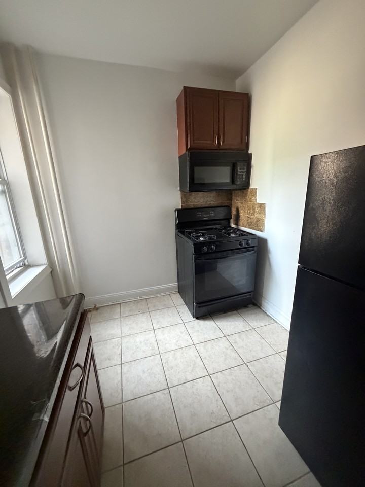 1084 Kennedy Blvd #7 - Photo 2 of 10