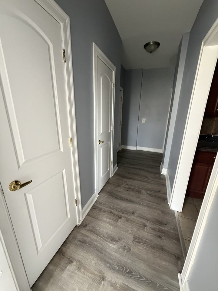 1084 Kennedy Blvd #7 - Photo 4 of 10