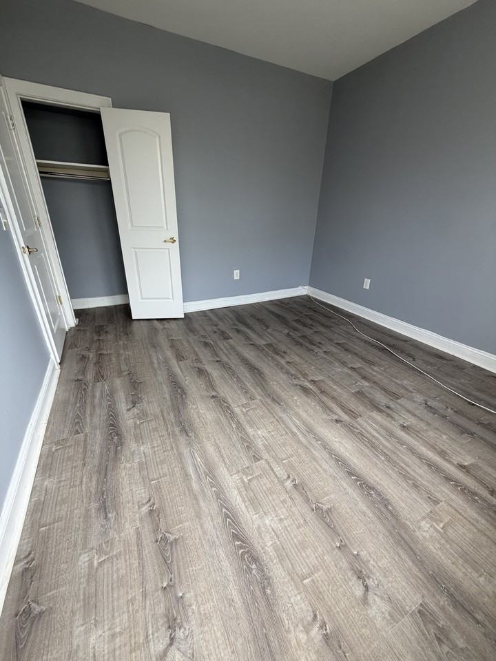 1084 Kennedy Blvd #7 - Photo 7 of 10