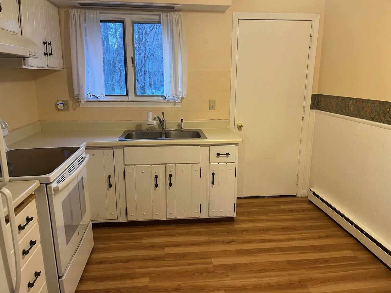 9 Andre Dr #1 - Photo 5 of 13