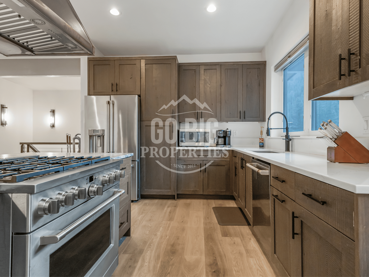 55190 Gallatin Rd - Photo 2 of 21