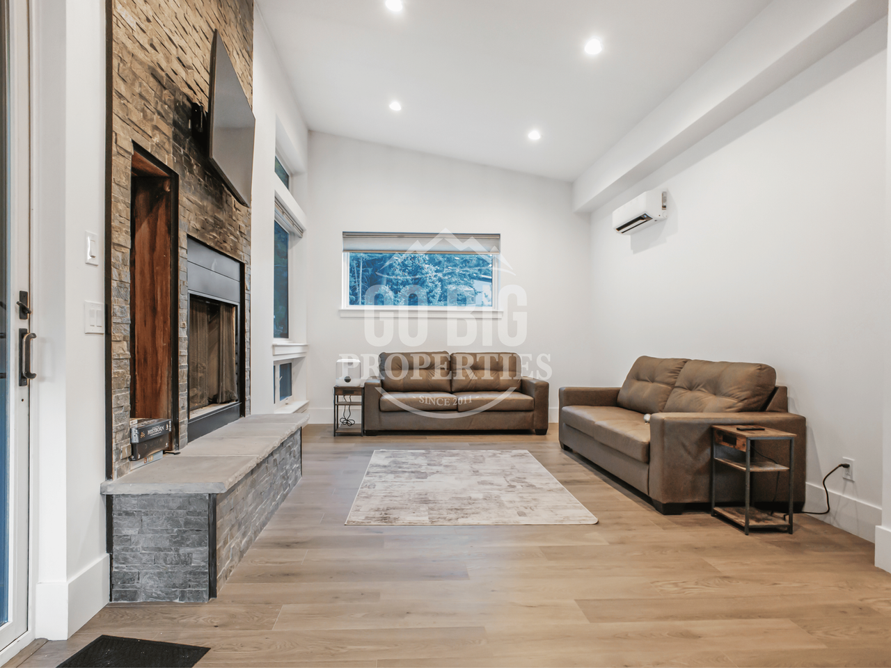 55190 Gallatin Rd - Photo 5 of 21