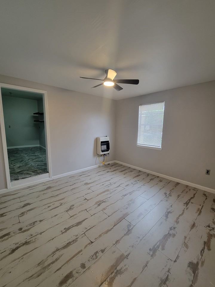 820 Nunez St #820-1-2 - Photo 5 of 21