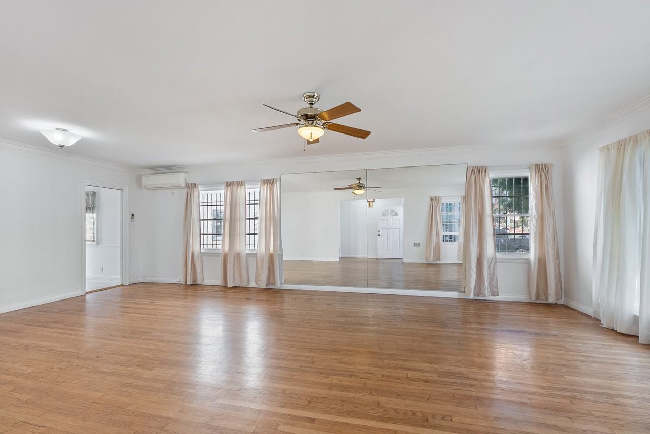 1429 Ellsmere Ave #NA - Photo 2 of 26