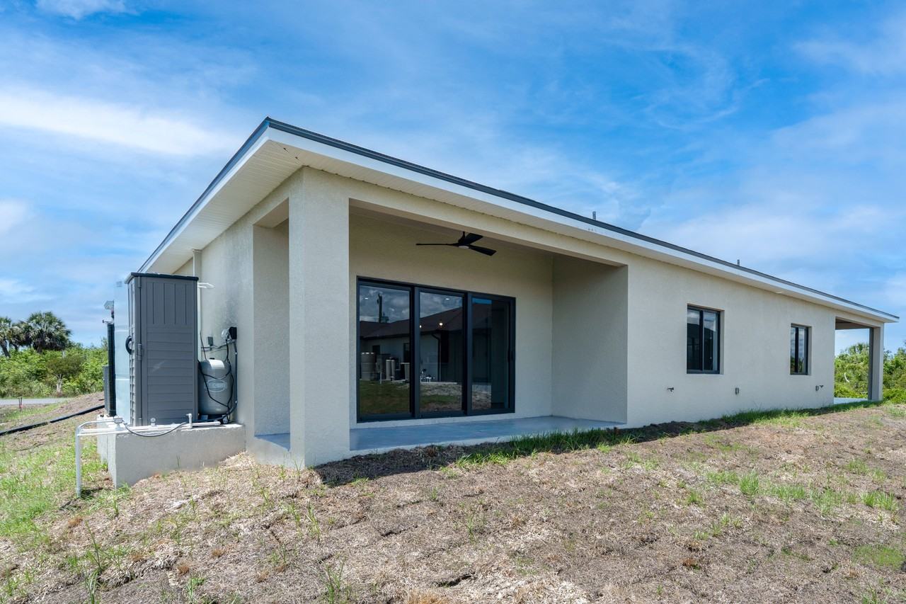 12138 Tetzel Ave #12138 - Photo 5 of 20