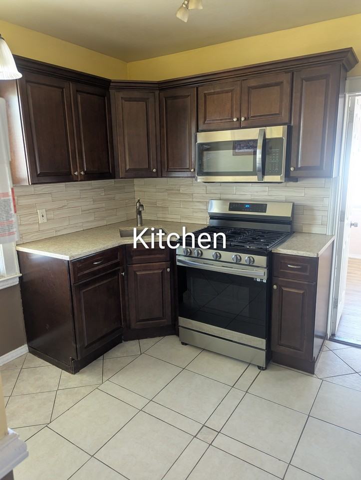 115 43 Mexico Street #2 - Photo 3 of 16