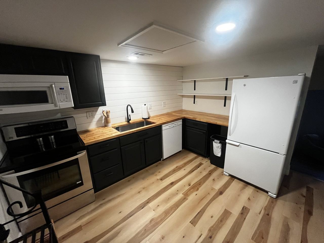 Peppers Ferry Rd Ne #C - Photo 6 of 17