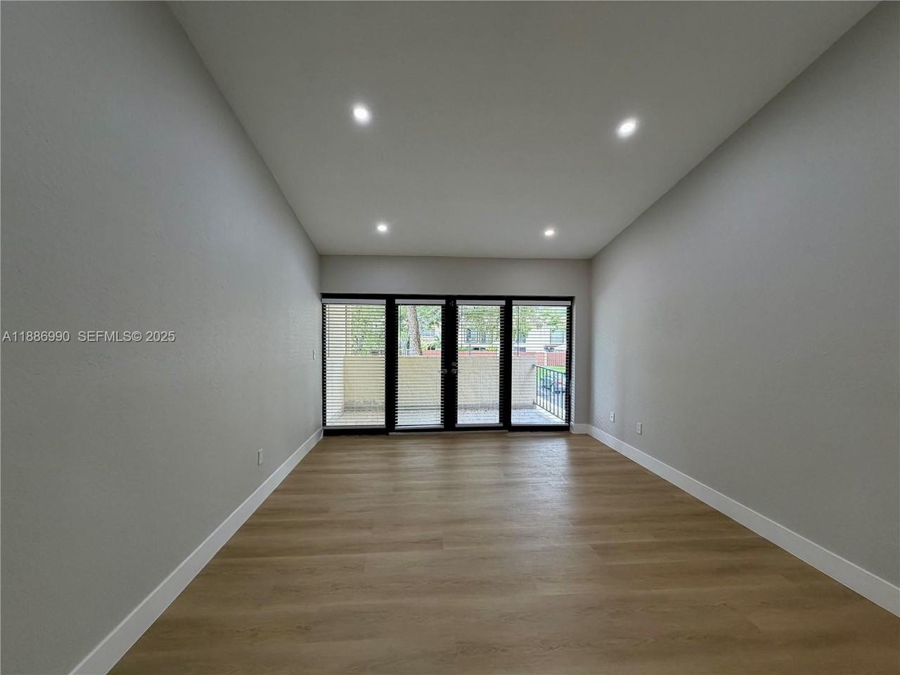 7887 Southwest 105th Place - Photo 5 of 24