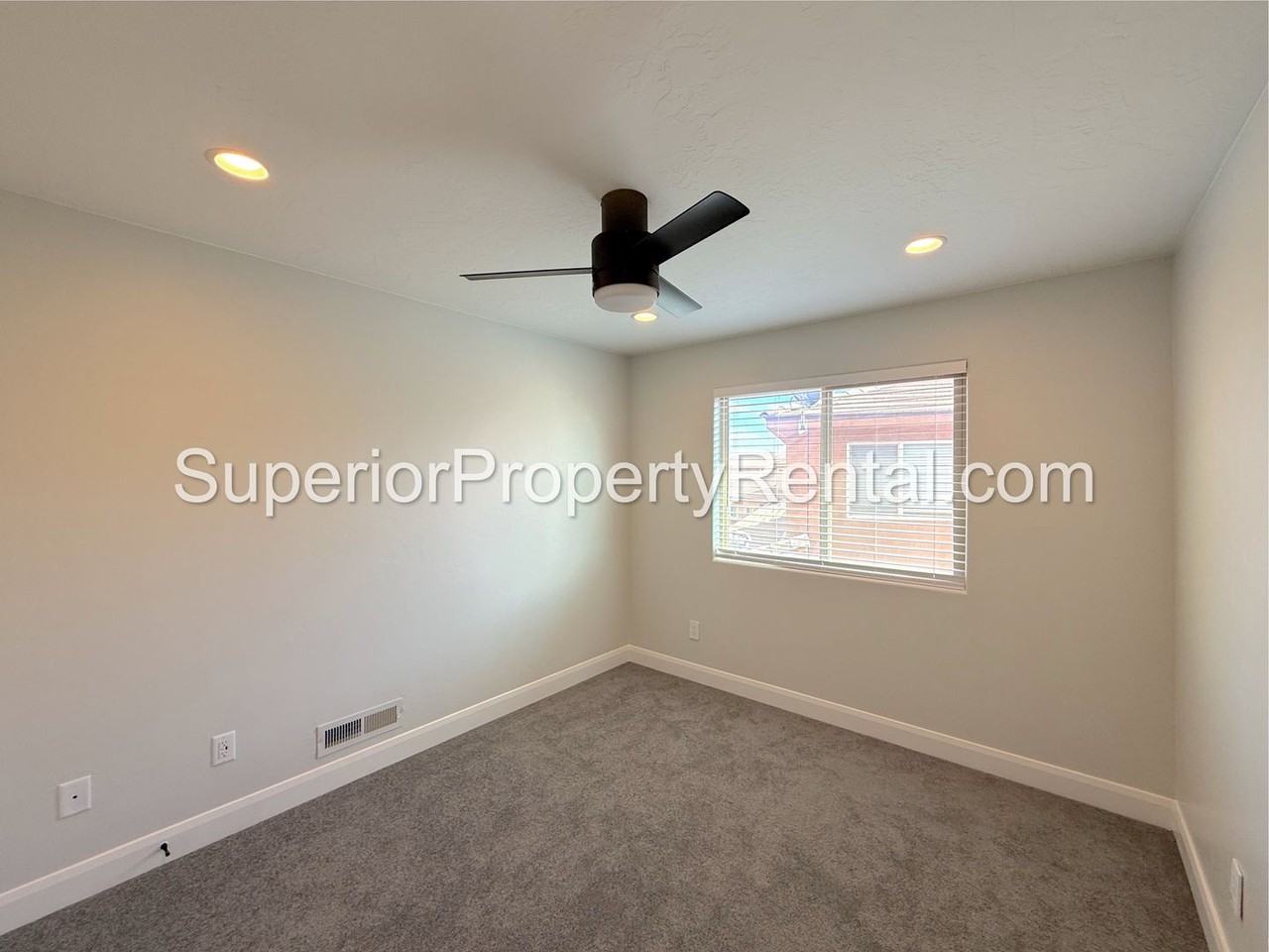 442 N Creek Ridge Dr - Photo 3 of 24
