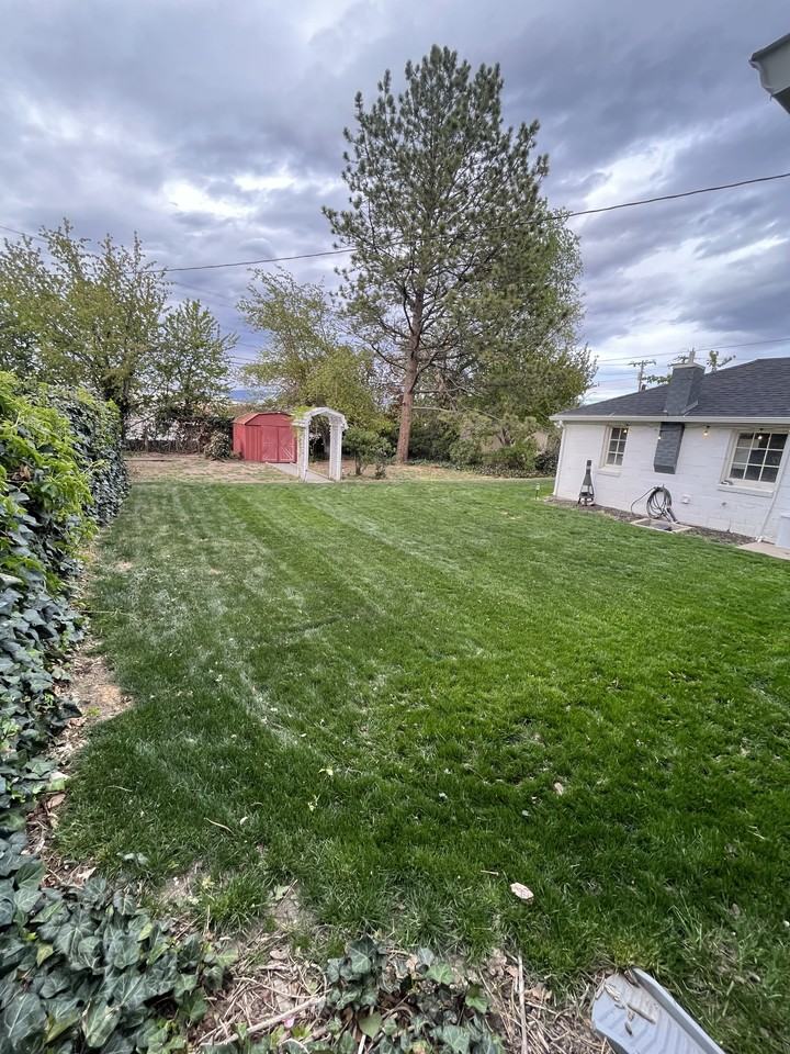 239 E 5900 S #B - Photo 4 of 27