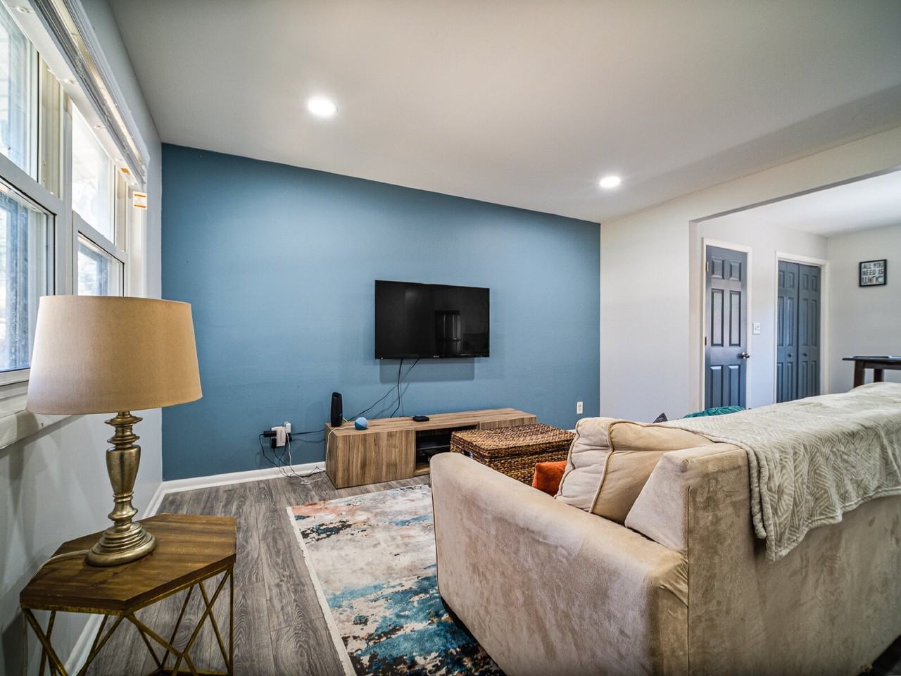 2515 Thornton Rd - Photo 4 of 24