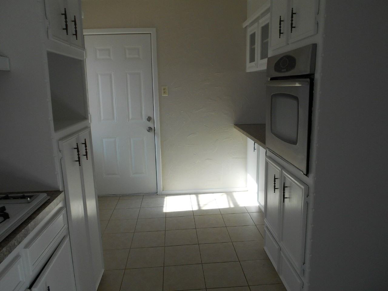 1202 5th St - Photo 7 of 18