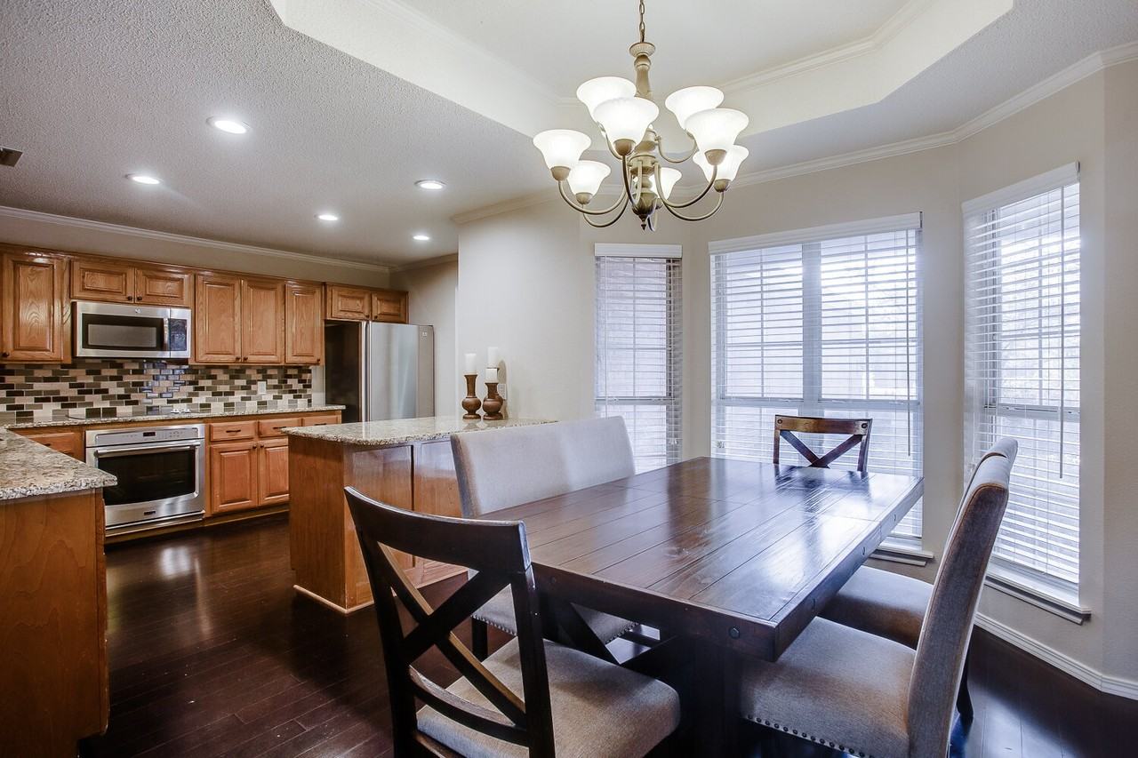 142 Utica Ave - Photo 7 of 21