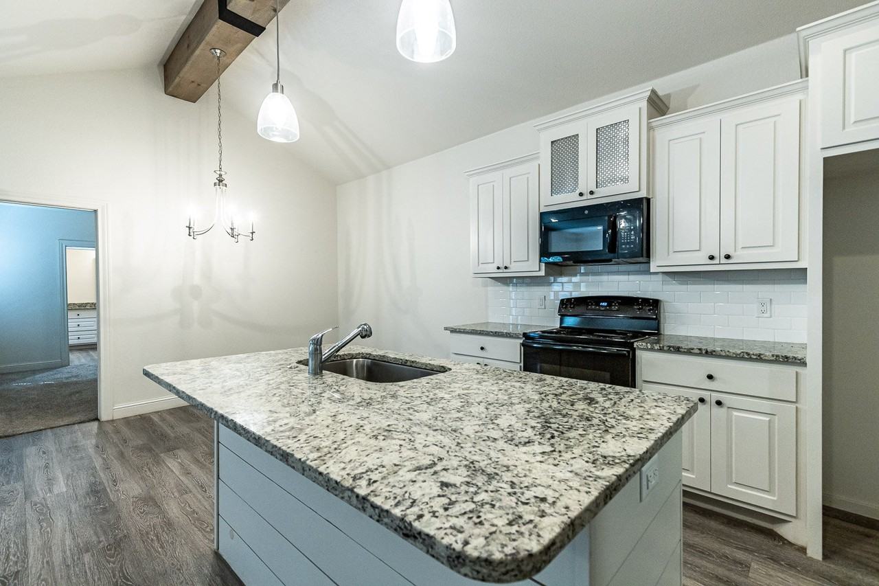 1720 102nd St - Photo 7 of 27