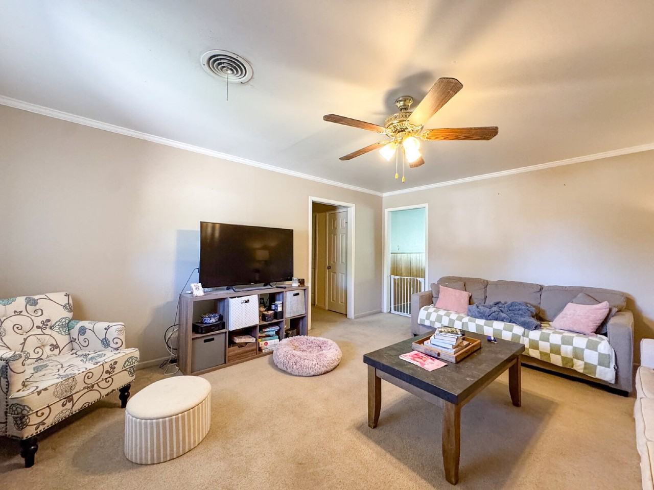 3101 37th St - Photo 2 of 7