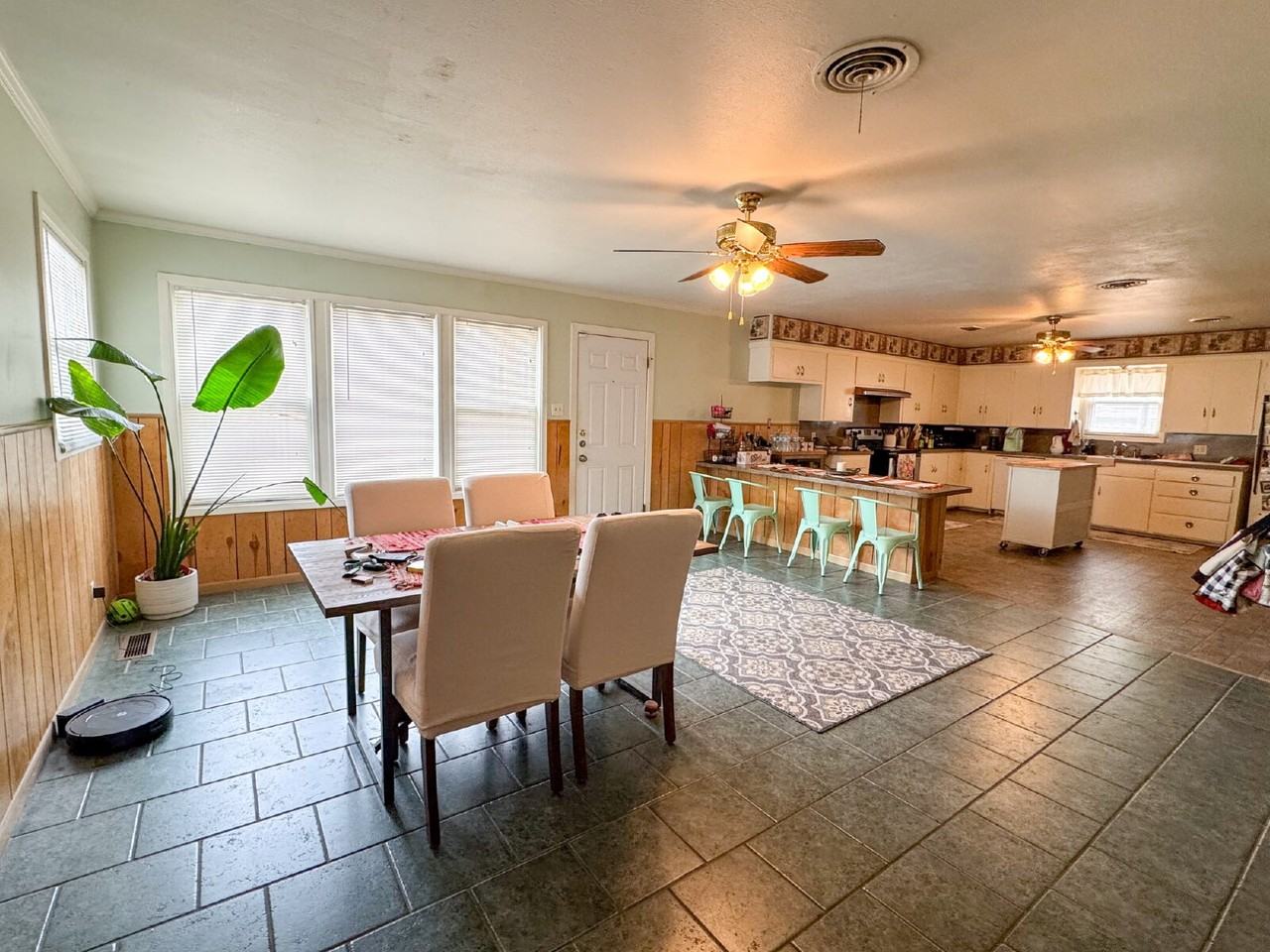 3101 37th St - Photo 4 of 7