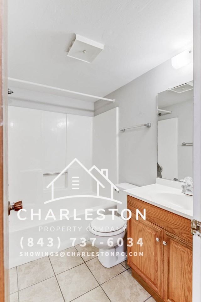 2955 Dove Haven Ct Apt G - Photo 5 of 19