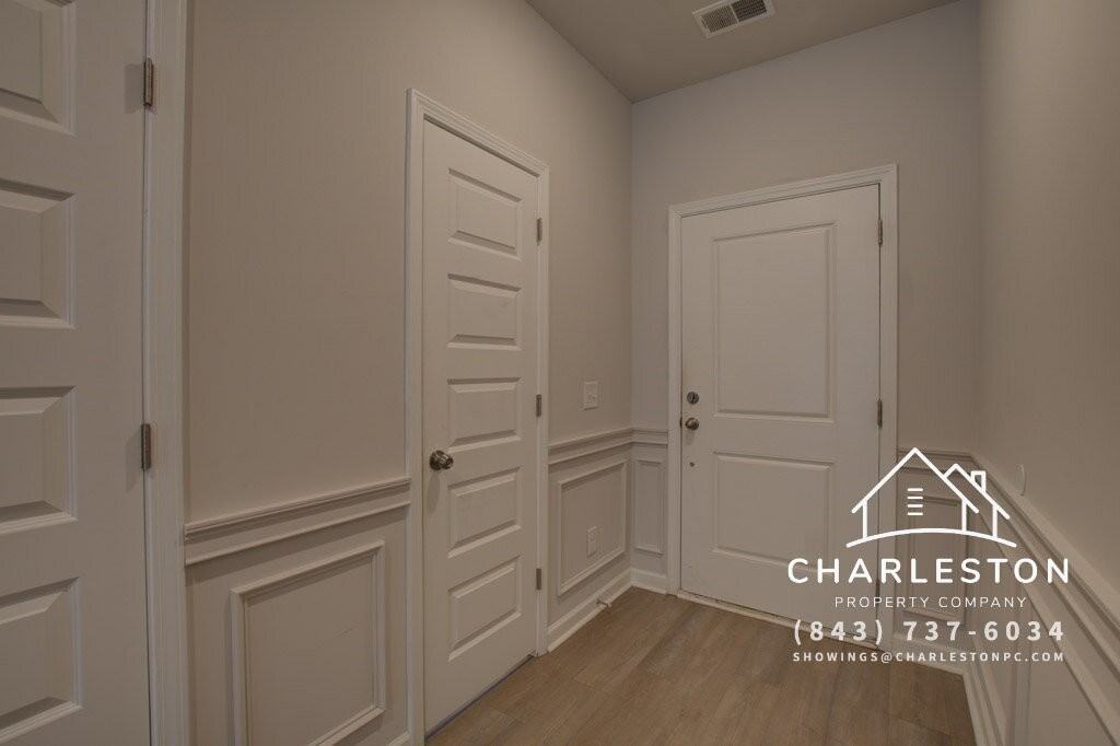 4105 Quincy Adams Ln - Photo 3 of 26