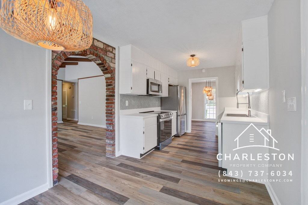 1805 Chelwood Cir - Photo 7 of 30